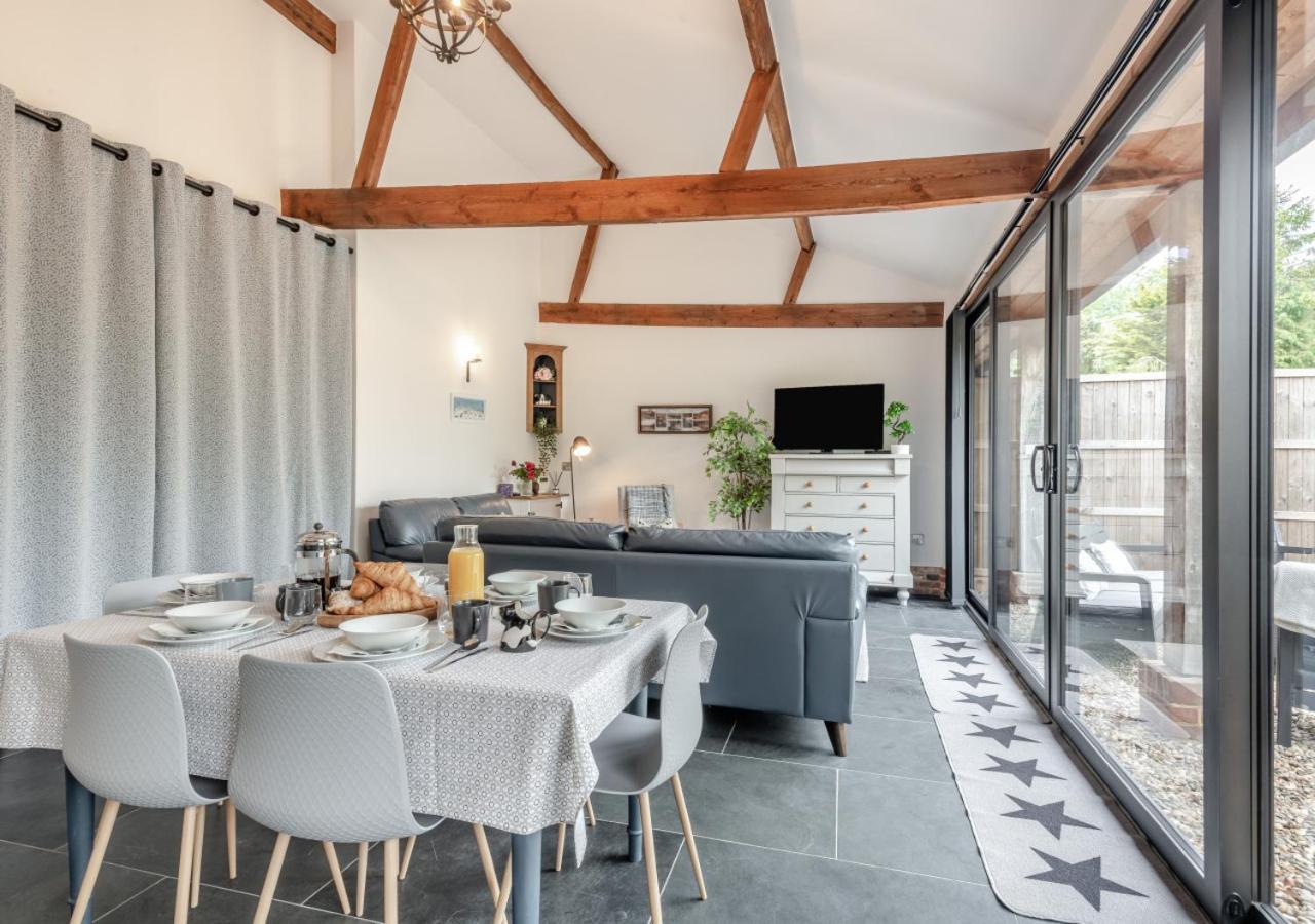 The Cattle Barn Villa Wood Dalling Buitenkant foto